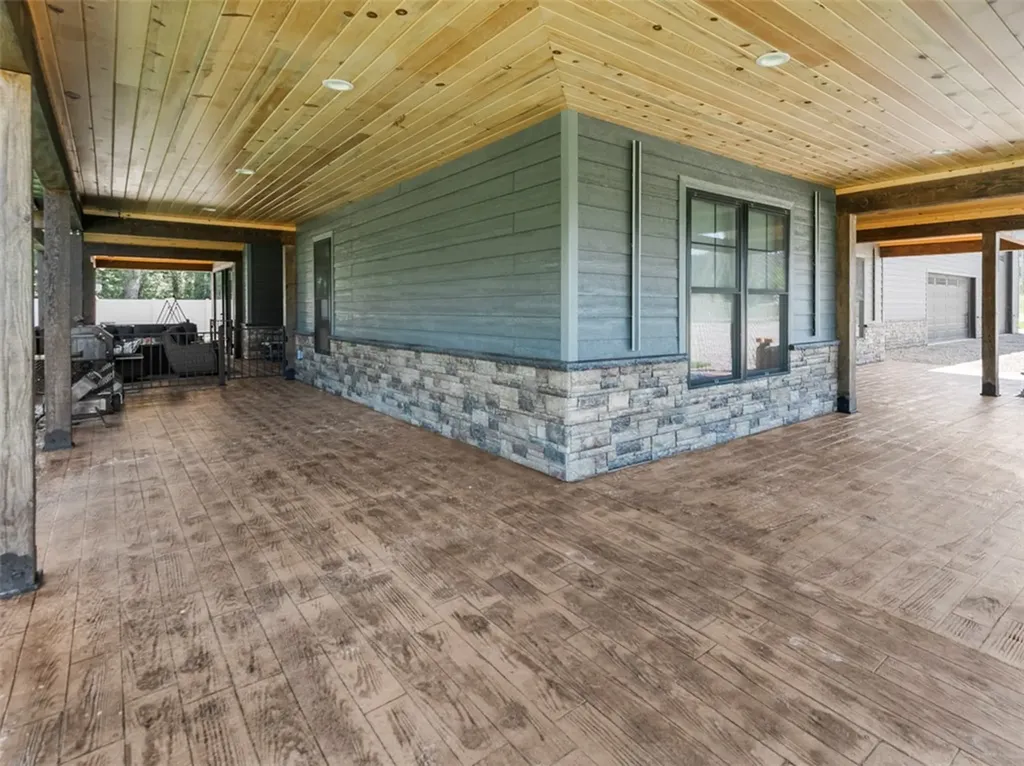 29 Lower Hawk Valley Road Columbus MT 59019