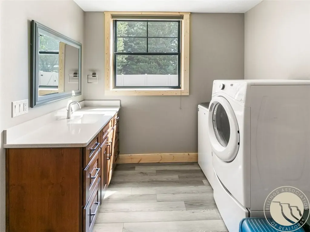 29 Lower Hawk Valley Road Columbus MT 59019