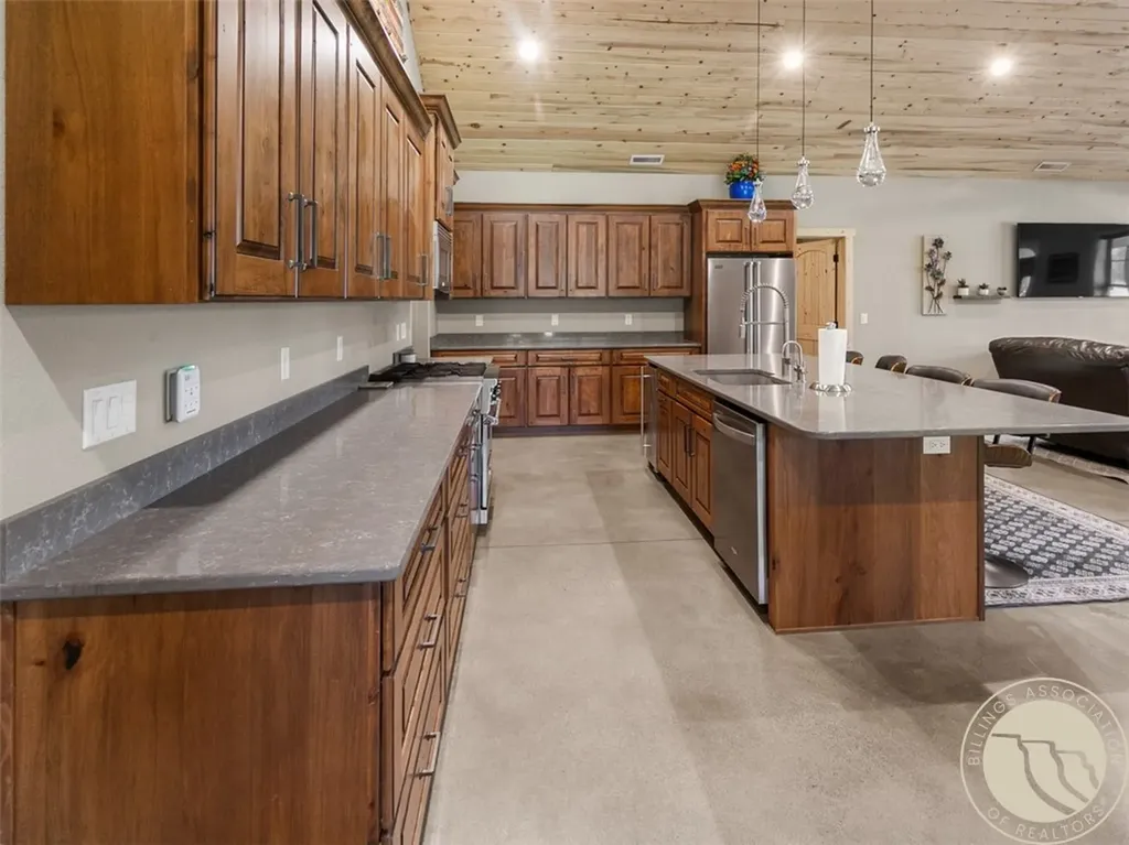 29 Lower Hawk Valley Road Columbus MT 59019