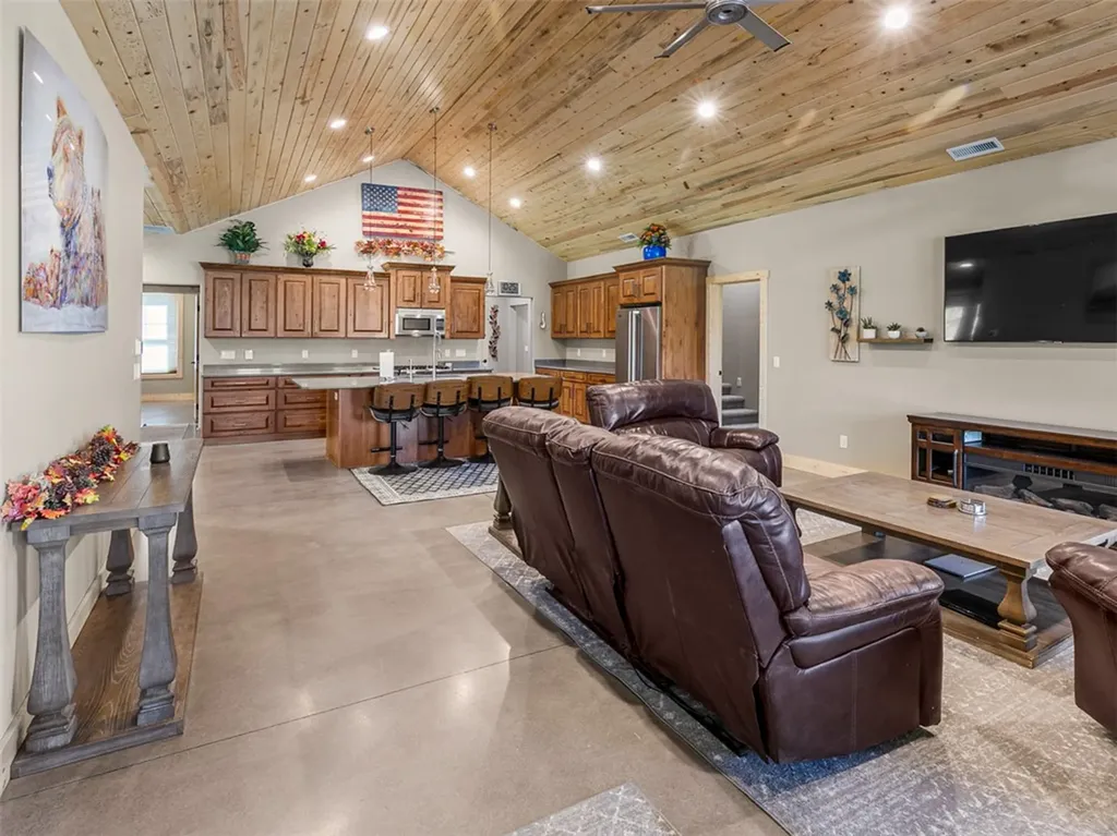 29 Lower Hawk Valley Road Columbus MT 59019