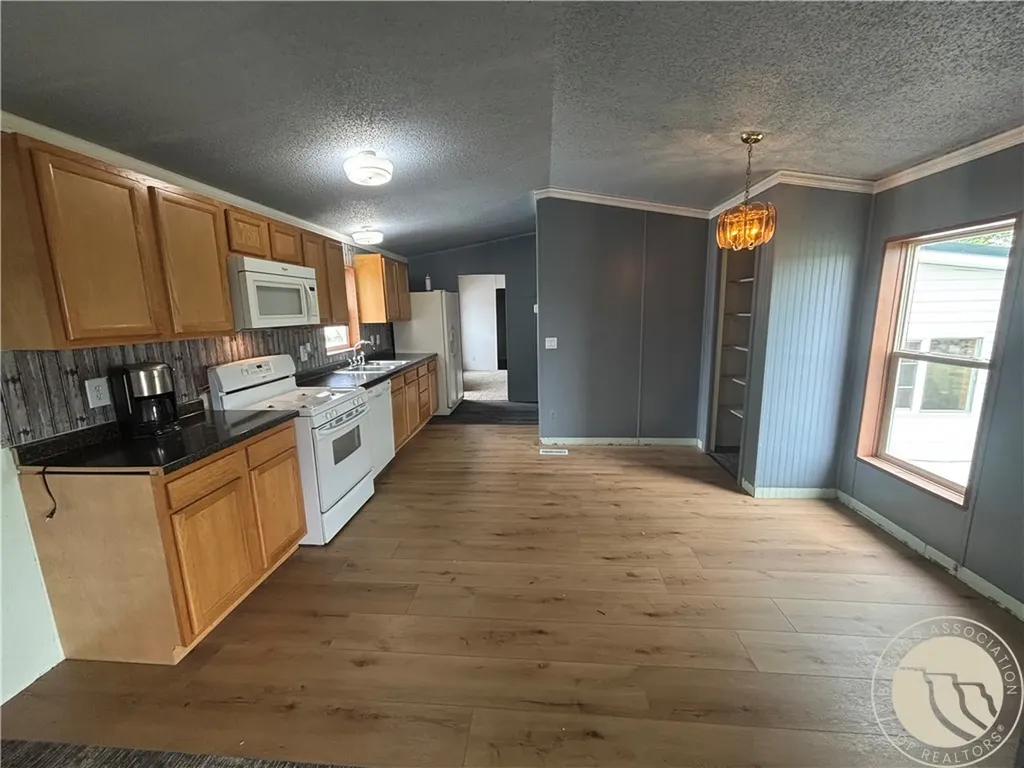 2408 E Maryland Lane Laurel MT 59044