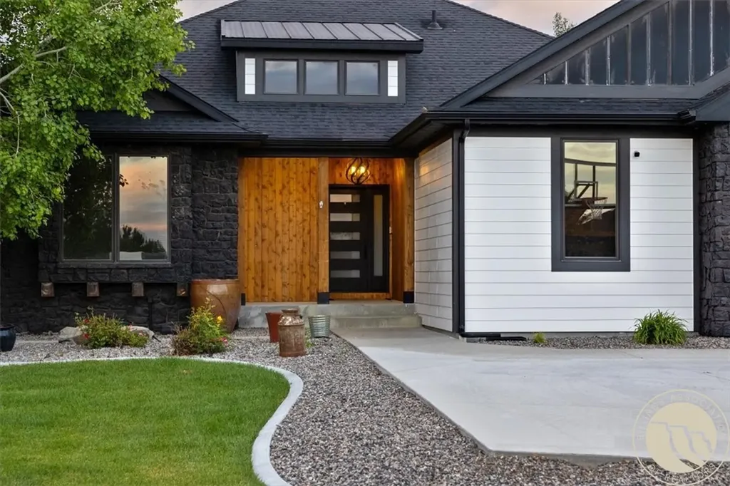 5345 Mule Deer Court Billings MT 59106