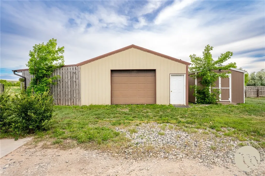 24 S Swan Lane Fromberg MT 59029