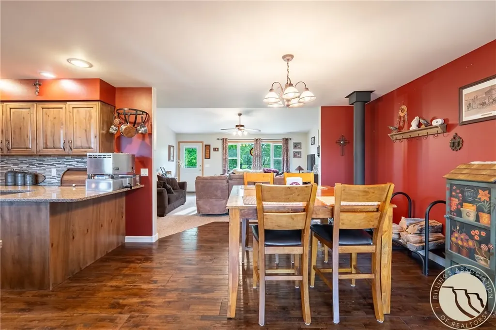 24 S Swan Lane Fromberg MT 59029
