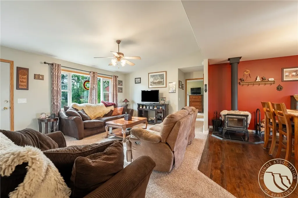 24 S Swan Lane Fromberg MT 59029