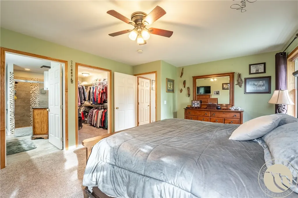 24 S Swan Lane Fromberg MT 59029