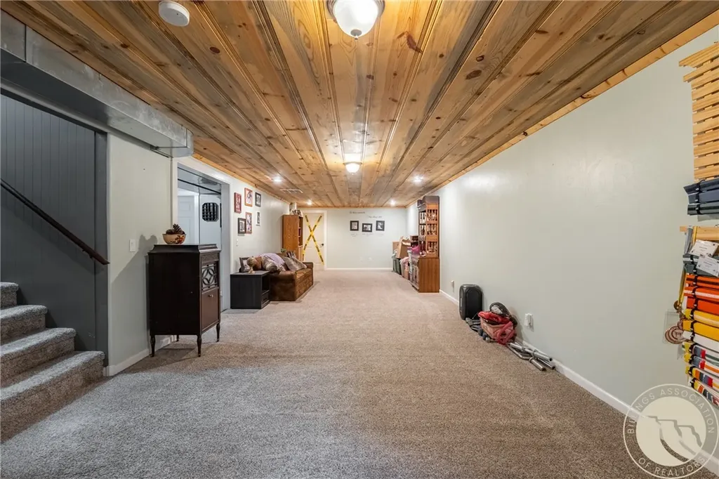24 S Swan Lane Fromberg MT 59029