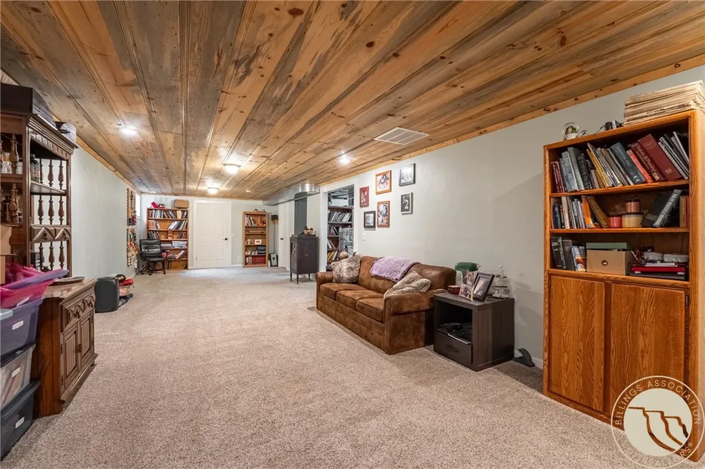 24 S Swan Lane Fromberg MT 59029