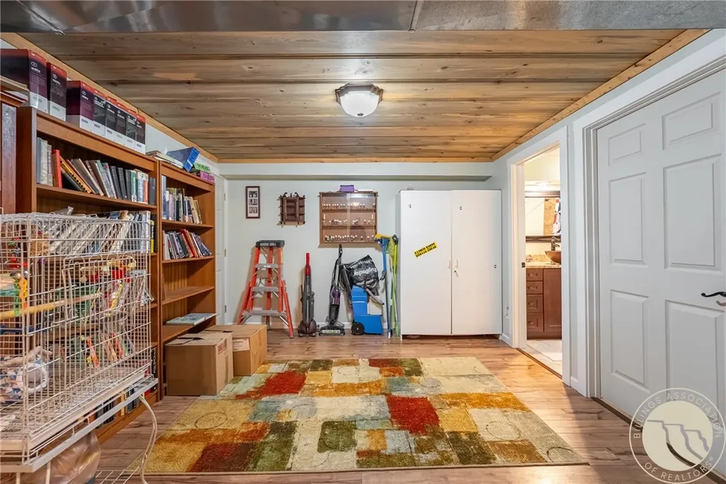 24 S Swan Lane Fromberg MT 59029