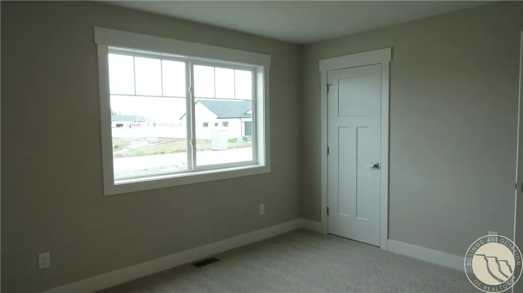 6329 Stream Bank Lane Billings MT 59106