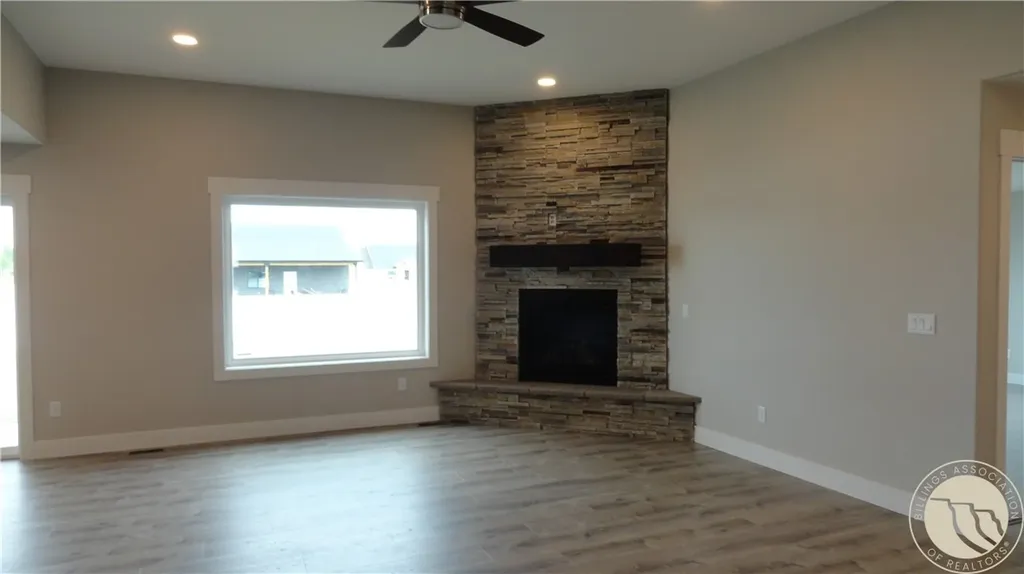6329 Stream Bank Lane Billings MT 59106