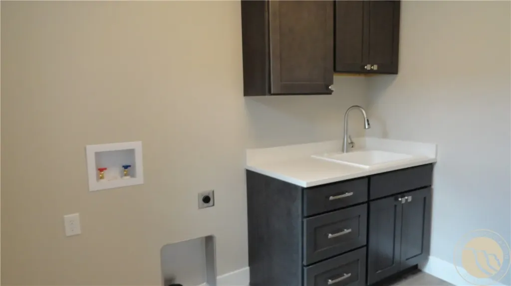 6329 Stream Bank Lane Billings MT 59106