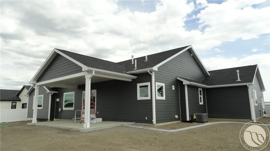 6329 Stream Bank Lane Billings MT 59106