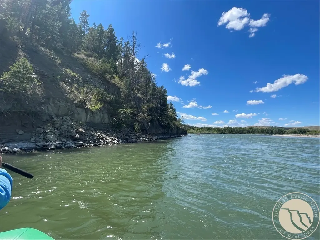 23 Daniel Trail Columbus MT 59019