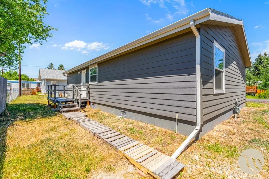 101 S 2nd Street Roberts MT 59070