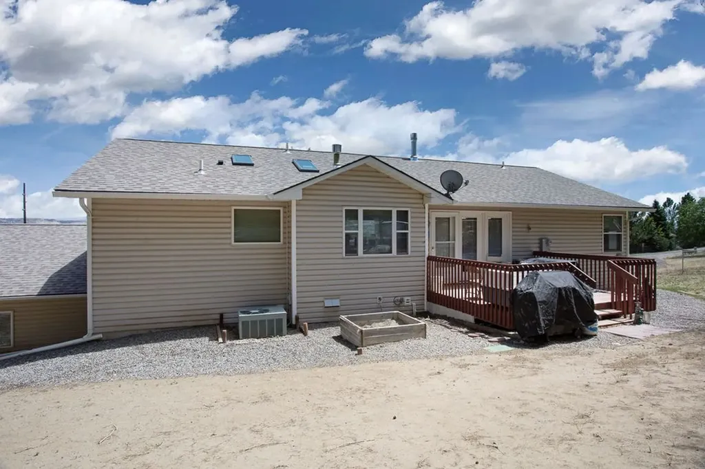 15 Rimrock Drive Bridger MT 59014