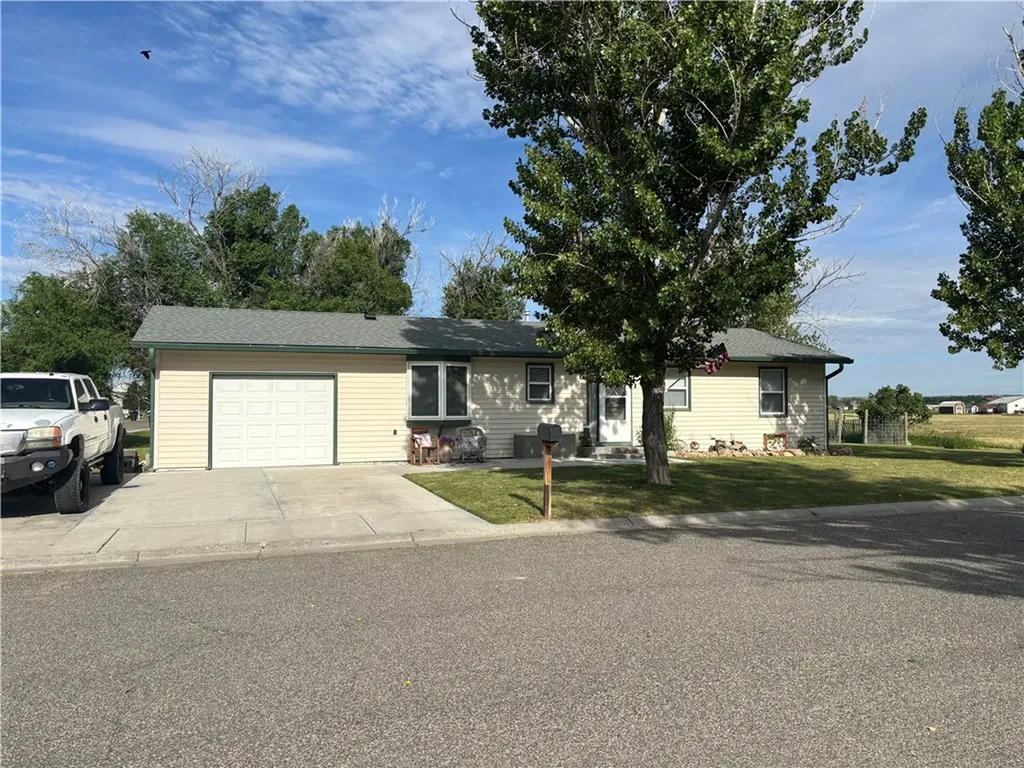 146 Heimat Road Hardin MT 59034