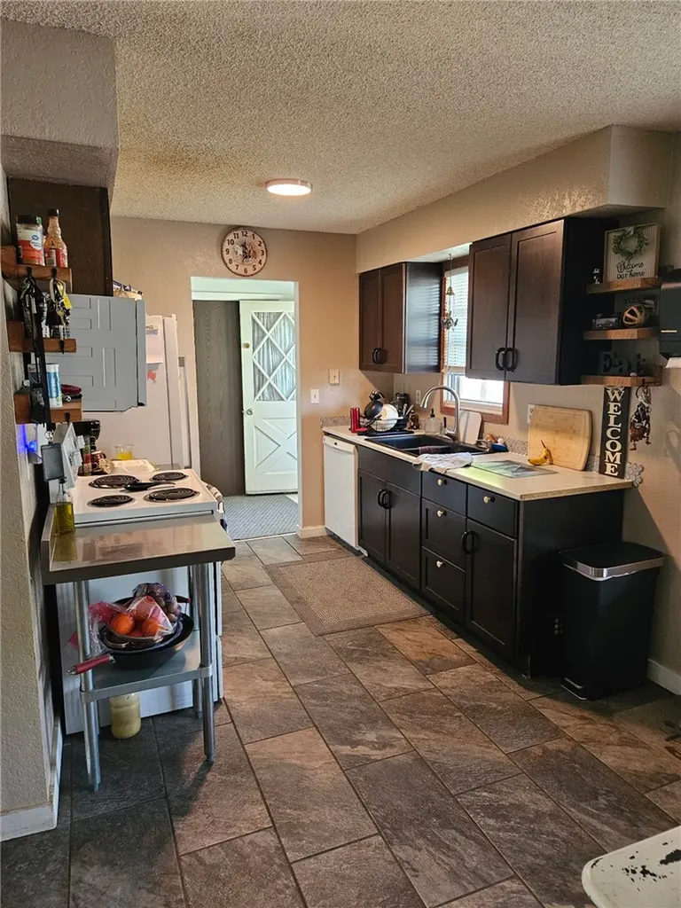 146 Heimat Road Hardin MT 59034