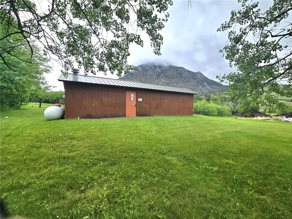 12 Rainbow Drive Roscoe MT 59071