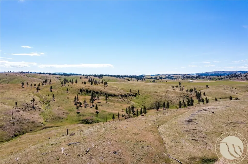 Nhn 1677.96 Acres - Hwy 421 And Joliet Road Columbus MT 59019