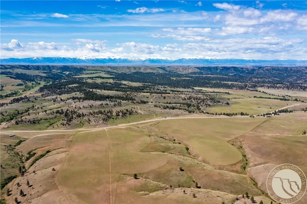 Nhn 1677.96 Acres - Hwy 421 And Joliet Road Columbus MT 59019