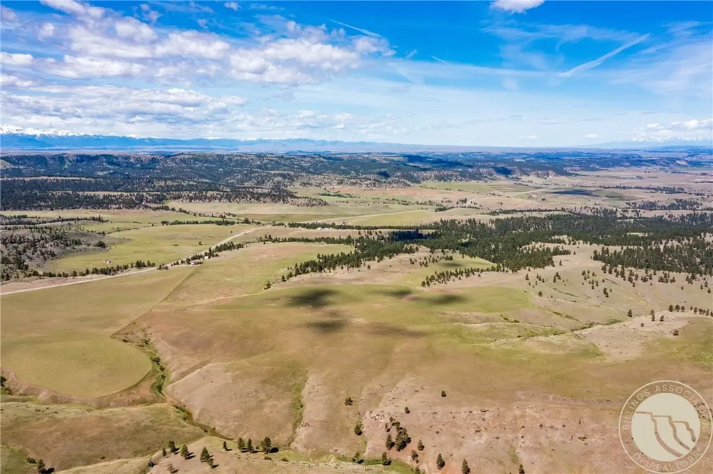 Nhn 1677.96 Acres - Hwy 421 And Joliet Road Columbus MT 59019
