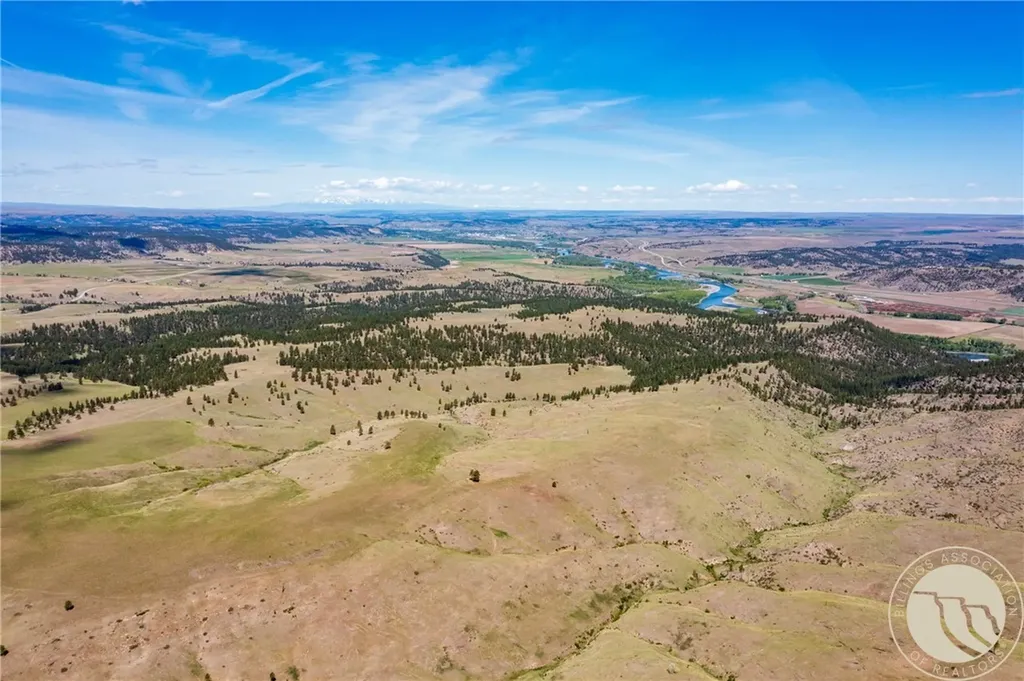 Nhn 1677.96 Acres - Hwy 421 And Joliet Road Columbus MT 59019