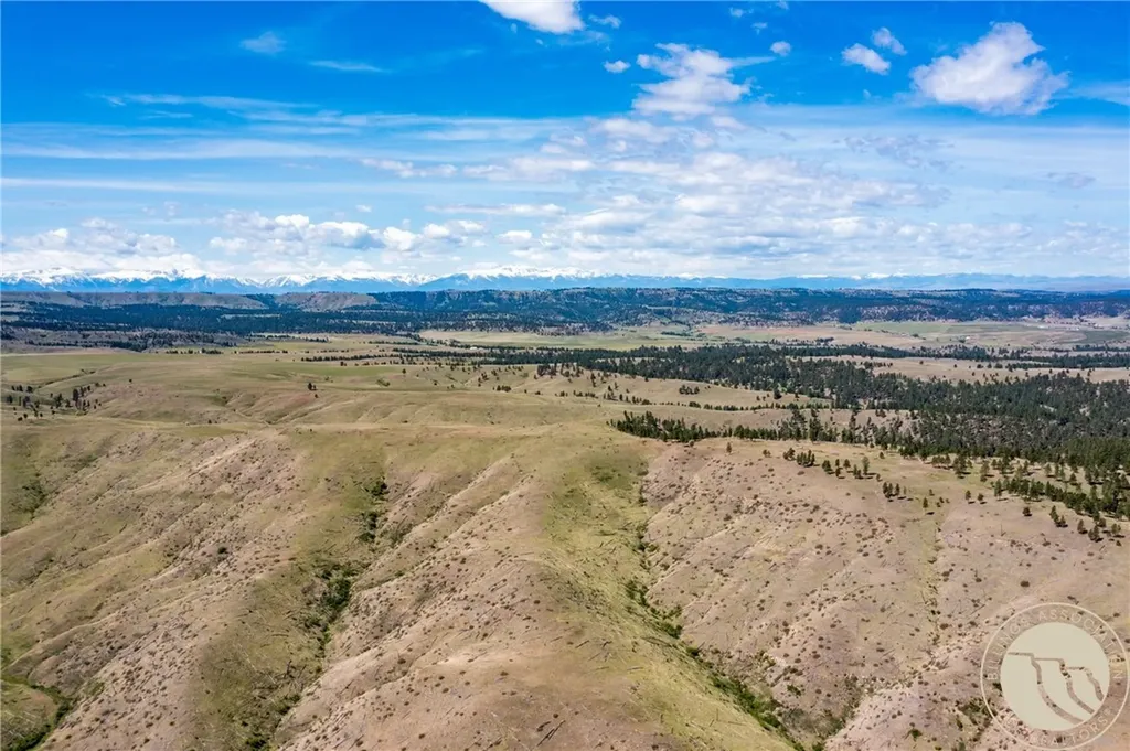 Nhn 1677.96 Acres - Hwy 421 And Joliet Road Columbus MT 59019