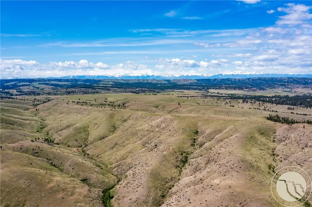 Nhn 1677.96 Acres - Hwy 421 And Joliet Road Columbus MT 59019