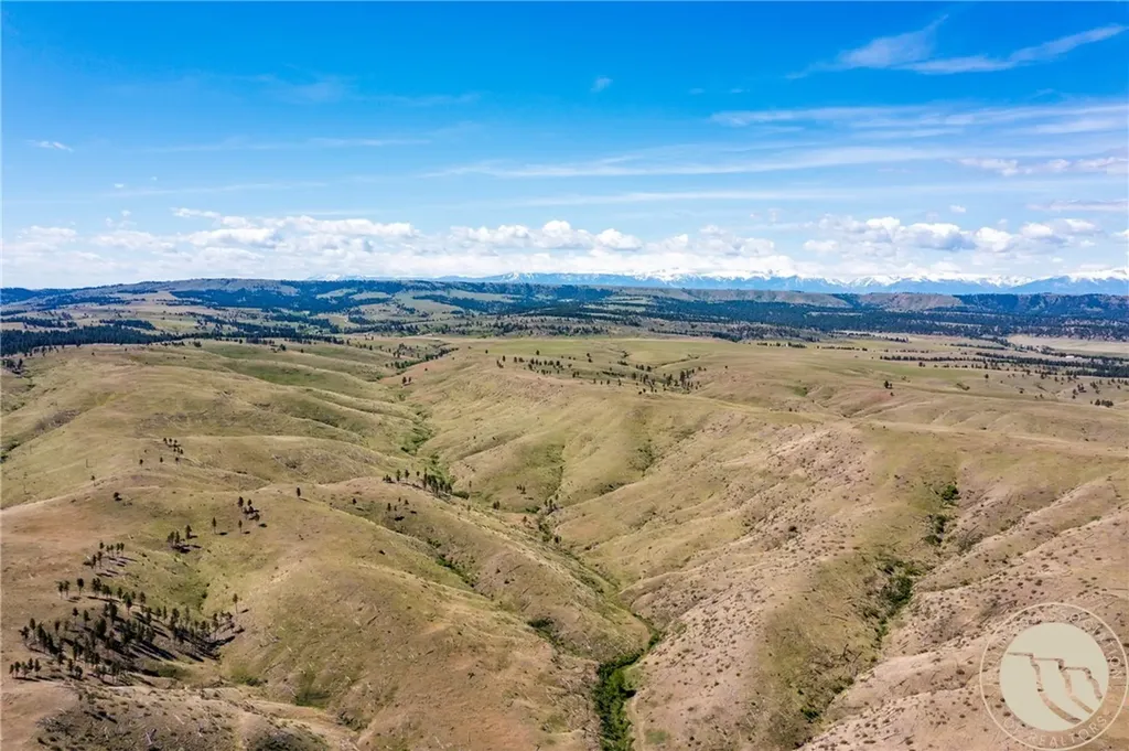 Nhn 1677.96 Acres - Hwy 421 And Joliet Road Columbus MT 59019
