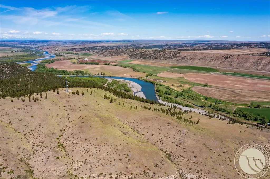 Nhn 1677.96 Acres - Hwy 421 And Joliet Road Columbus MT 59019