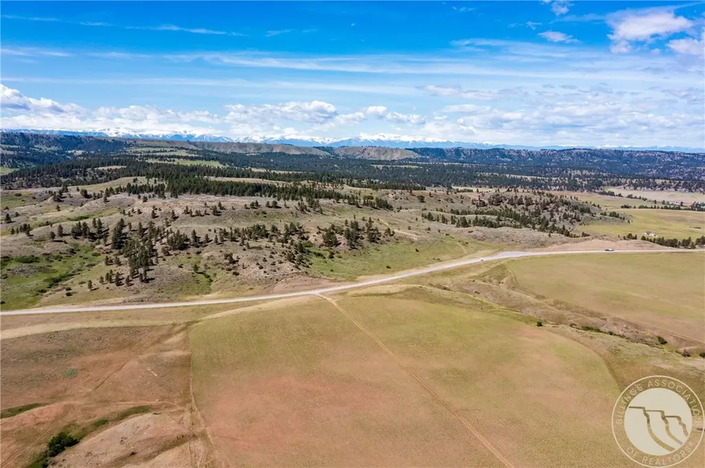 Nhn 1677.96 Acres - Hwy 421 And Joliet Road Columbus MT 59019