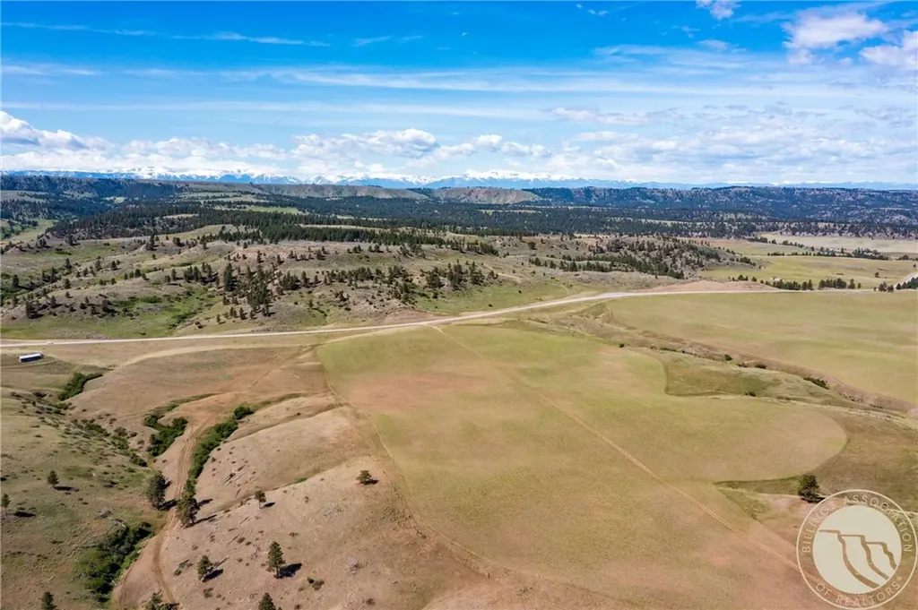 Nhn 1677.96 Acres - Hwy 421 And Joliet Road Columbus MT 59019