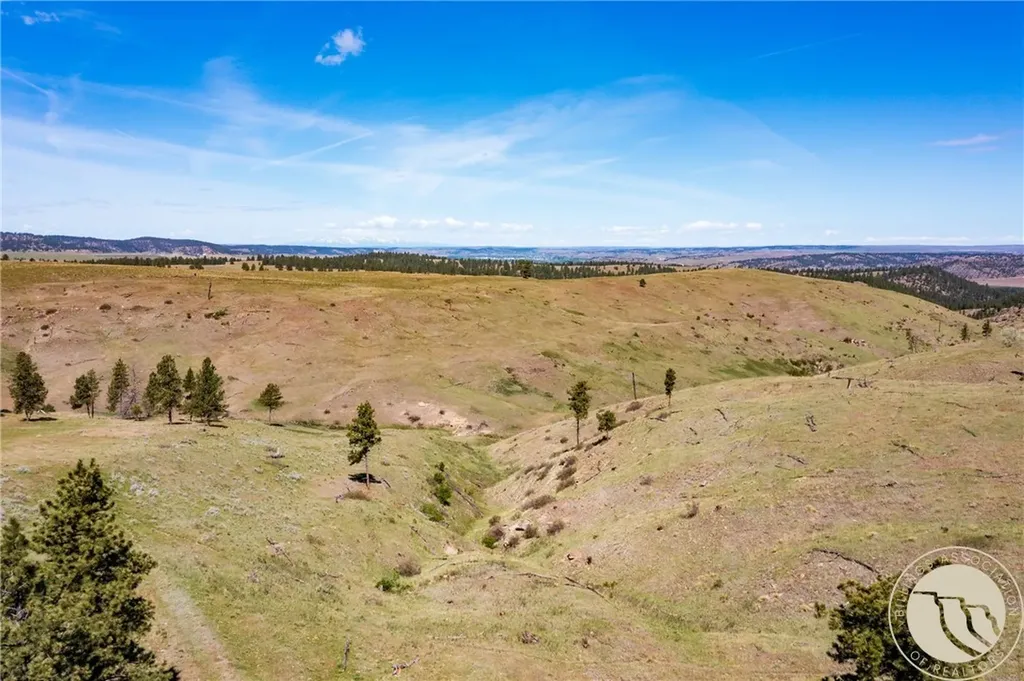 Nhn 1677.96 Acres - Hwy 421 And Joliet Road Columbus MT 59019
