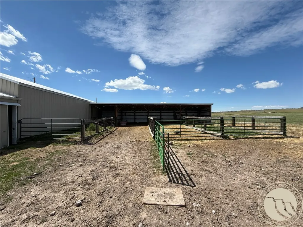 27 Cox Creek Lane Big Timber MT 59011
