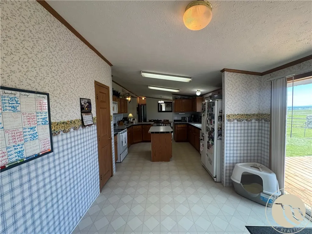 27 Cox Creek Lane Big Timber MT 59011