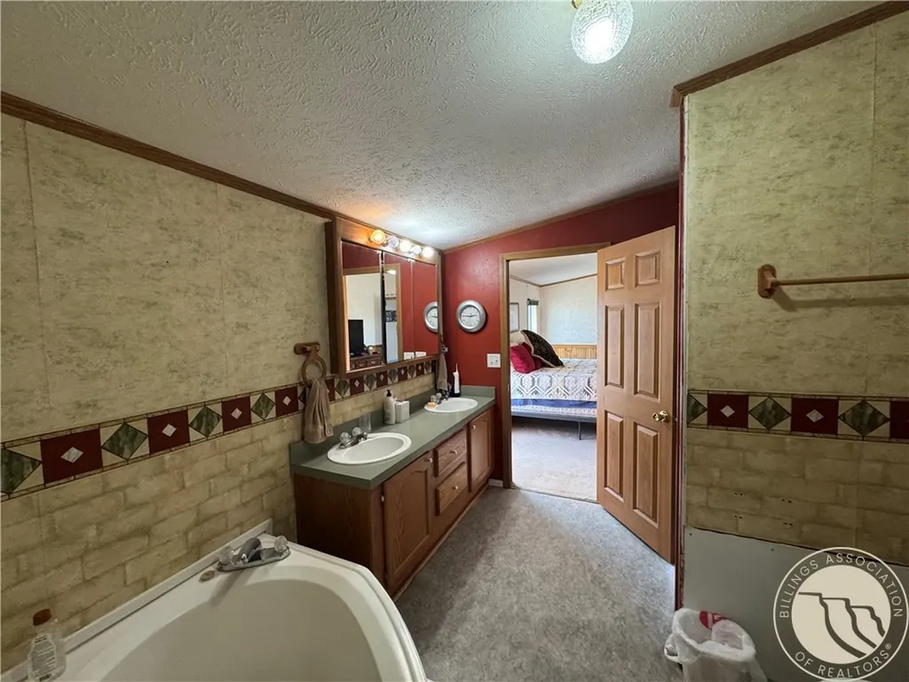 27 Cox Creek Lane Big Timber MT 59011