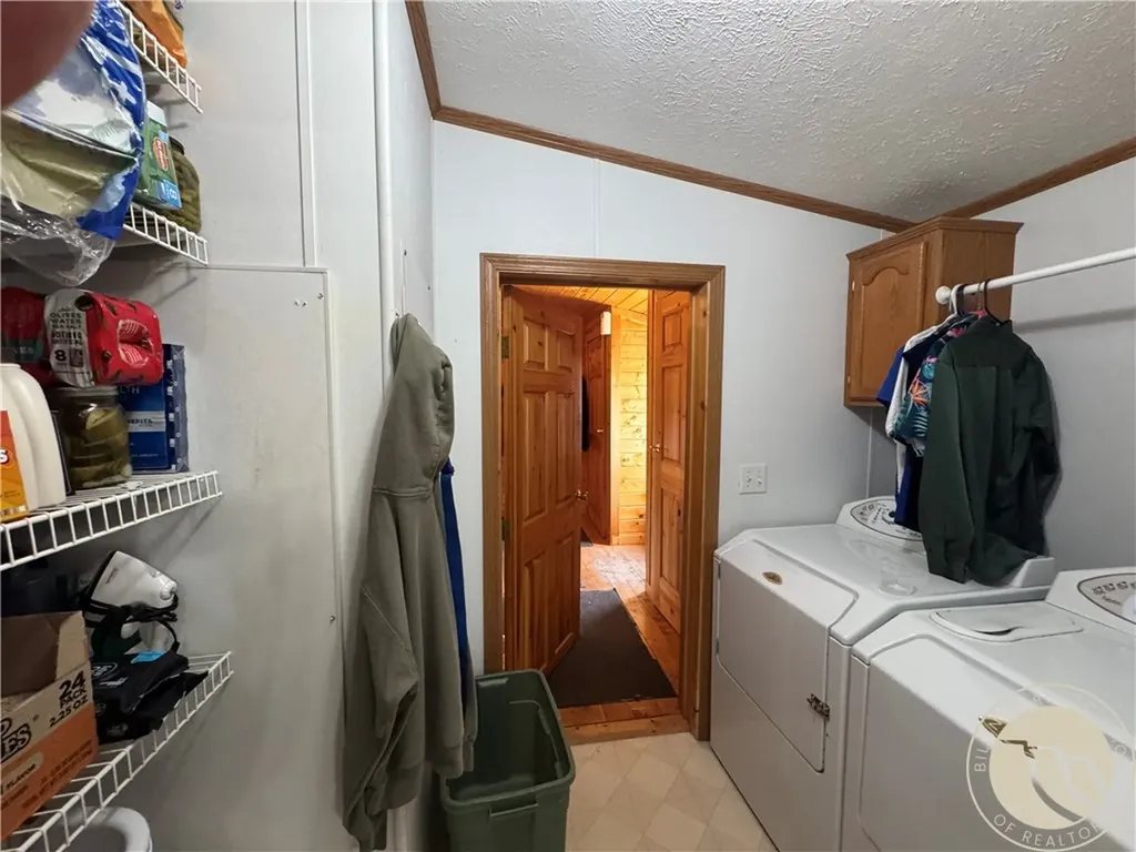27 Cox Creek Lane Big Timber MT 59011