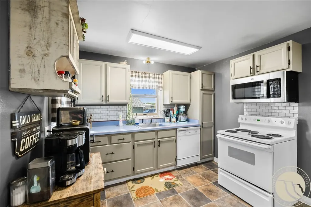 120 E Maryland Lane Laurel MT 59044