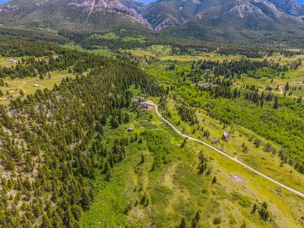 Lot 34 Cheyenne Trail Nye MT 59061