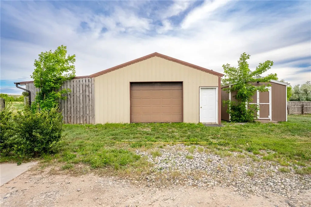 24 S Swan Lane Fromberg MT 59029