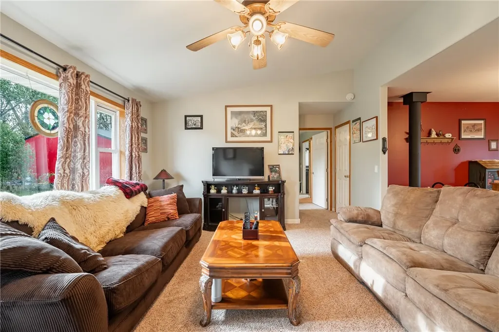 24 S Swan Lane Fromberg MT 59029