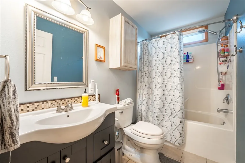 24 S Swan Lane Fromberg MT 59029