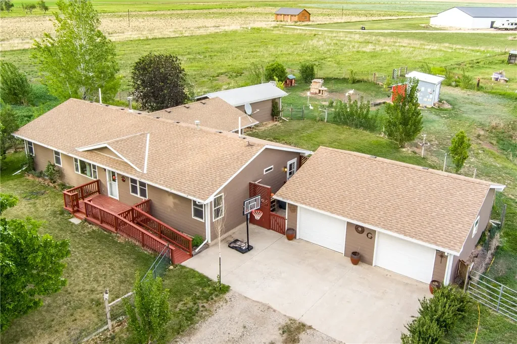 24 S Swan Lane Fromberg MT 59029