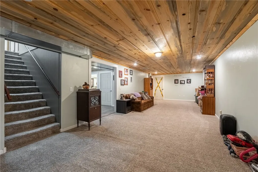 24 S Swan Lane Fromberg MT 59029
