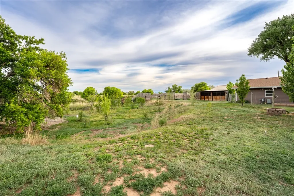 24 S Swan Lane Fromberg MT 59029