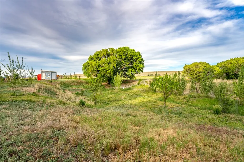 24 S Swan Lane Fromberg MT 59029