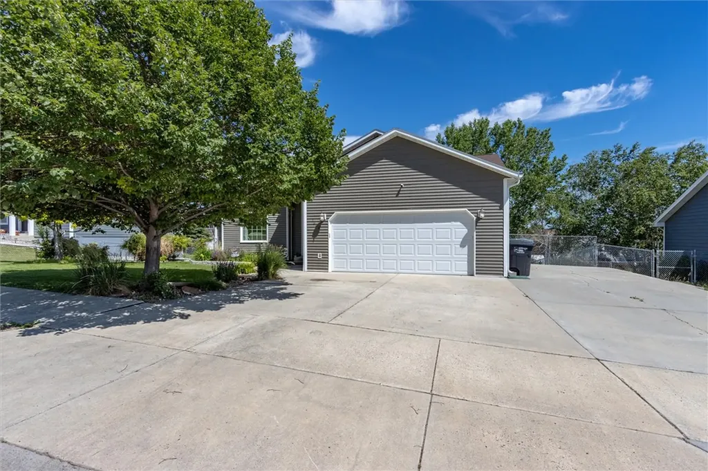 1043 Siesta Avenue Billings MT 59105