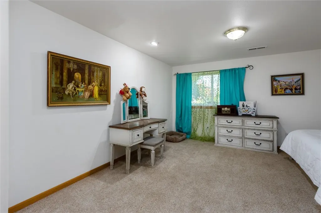 1043 Siesta Avenue Billings MT 59105