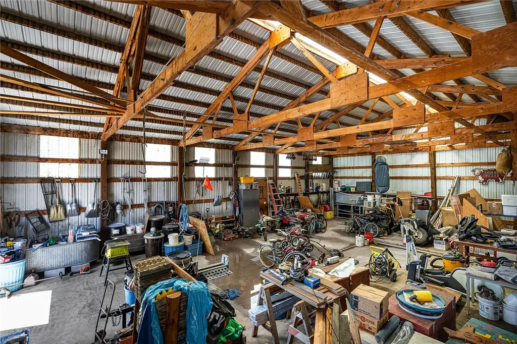 2542 S 28th Road Ballantine MT 59006